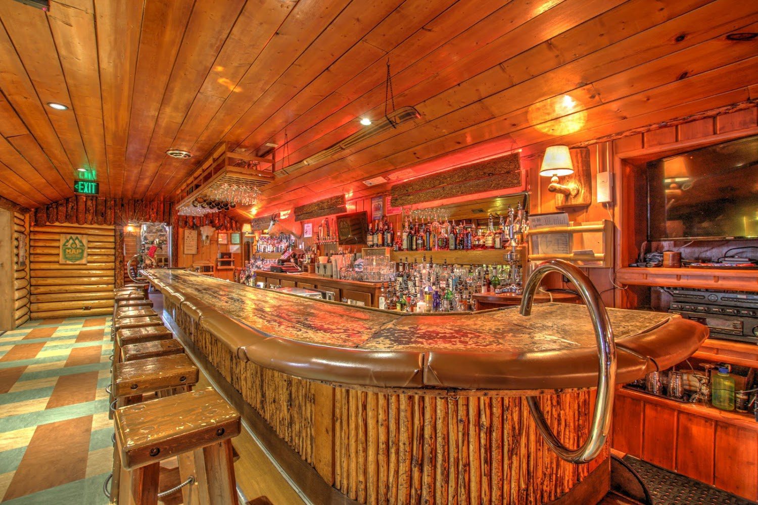 Buck's T4 Restaurant Bozeman Online
